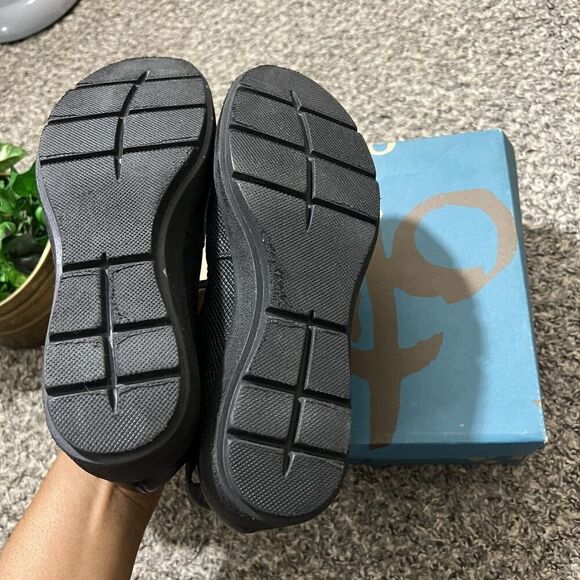 OTBT Scamper Leather Low Wedge Shoes Ankle Strap Size 6 M Black Leather New - Picture 7 of 8